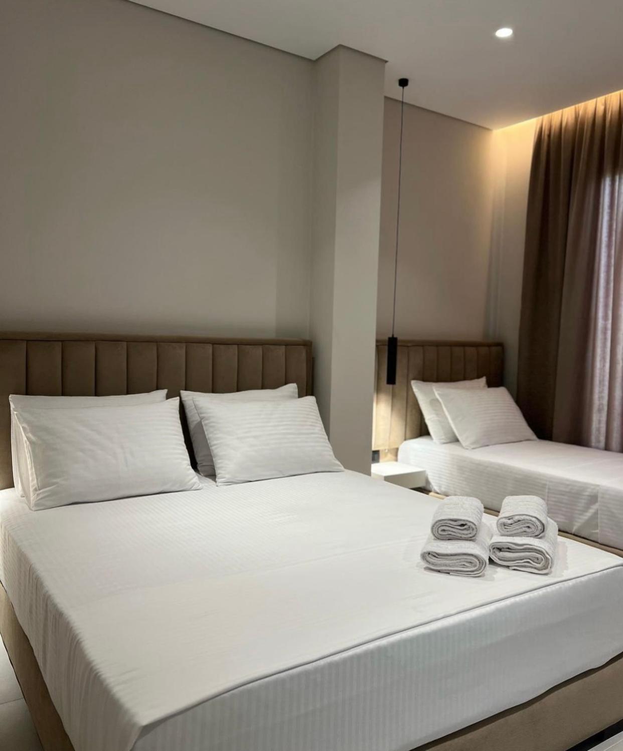 Astoria Rooms ساراندا المظهر الخارجي الصورة
