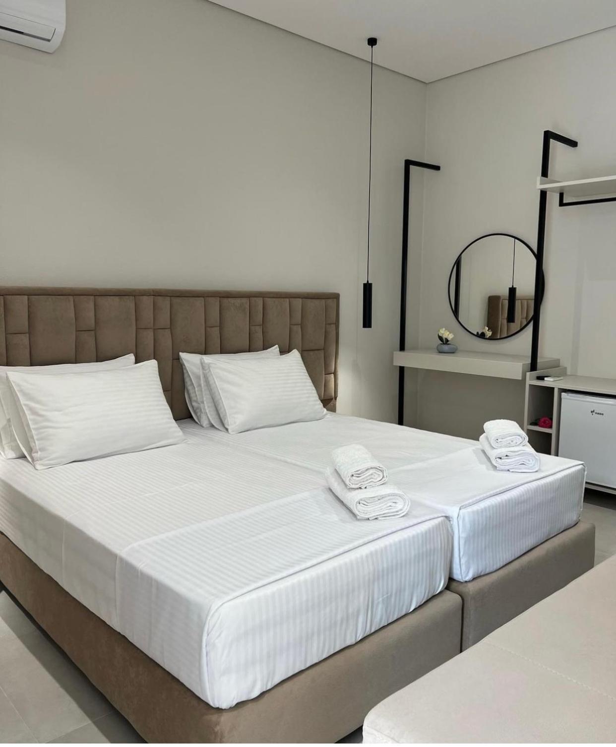 Astoria Rooms ساراندا المظهر الخارجي الصورة